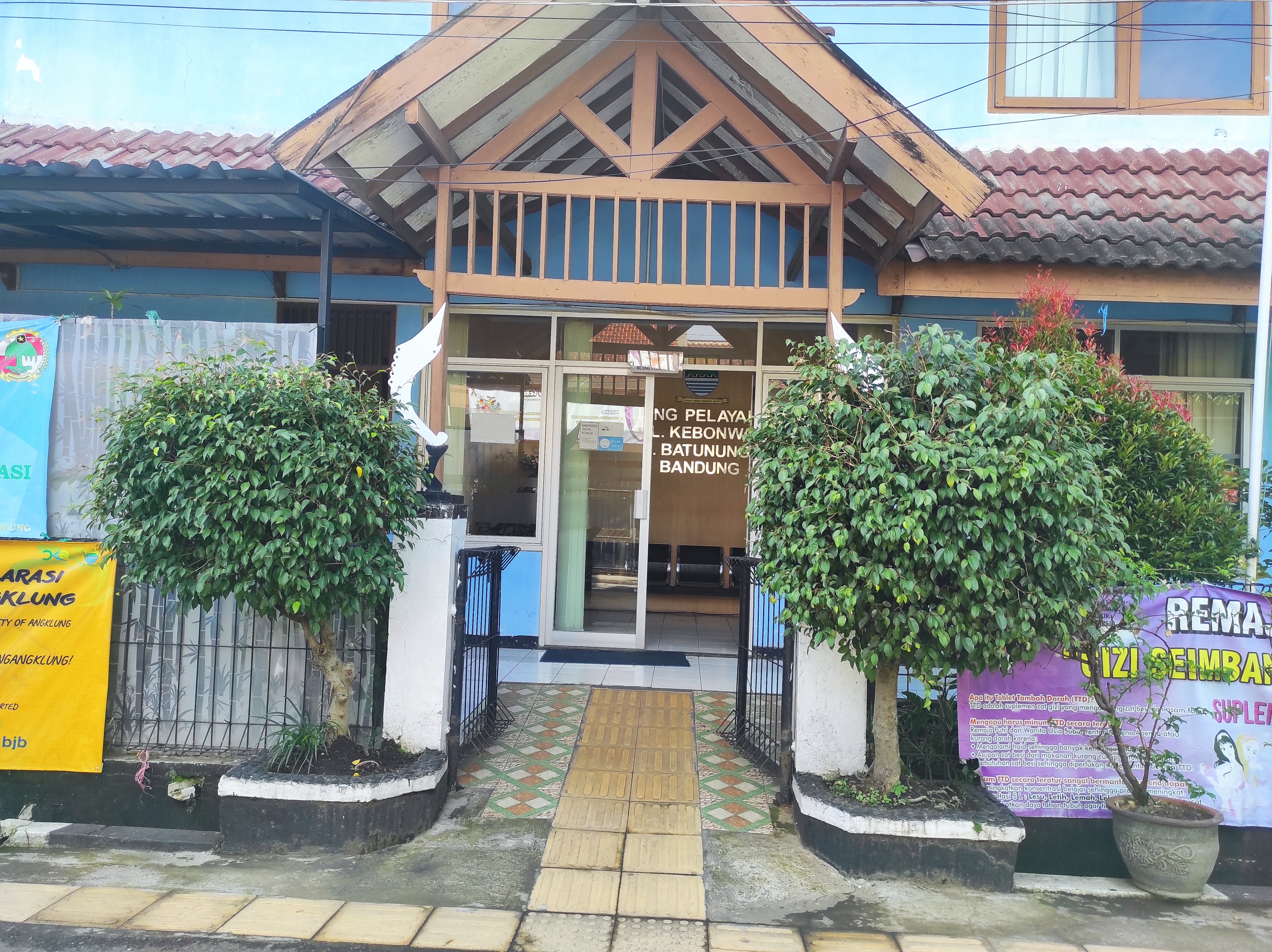 jalur pemandu.jpg