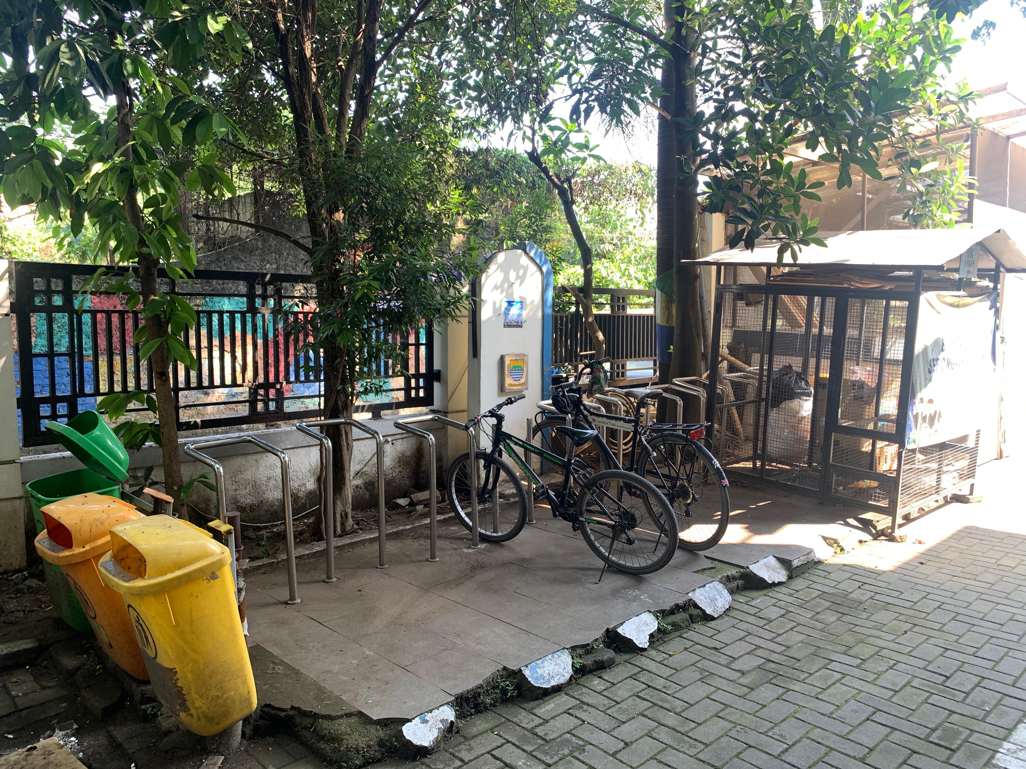 Parkir Sepeda.jpeg