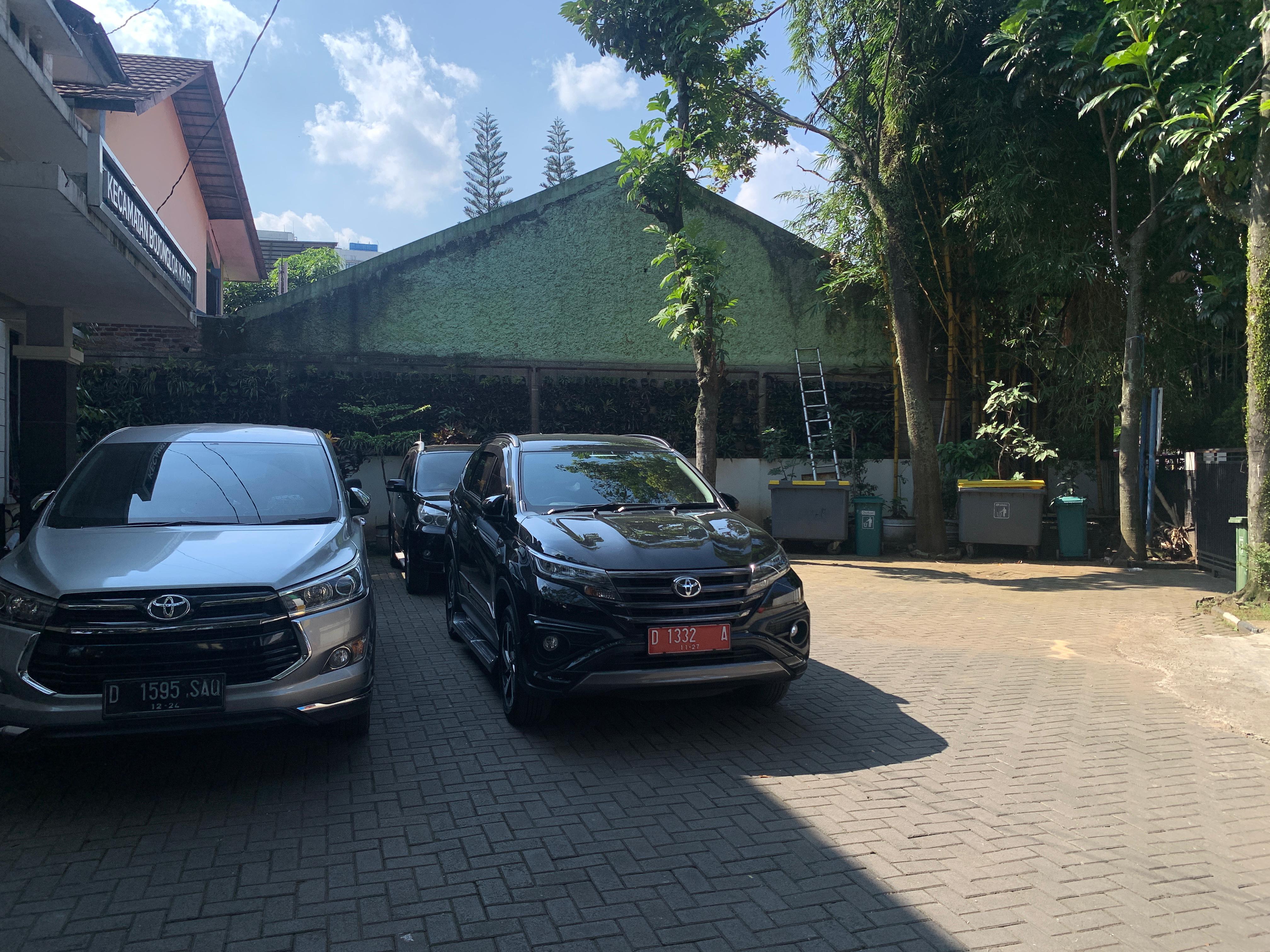 Parkir Mobil.jpeg
