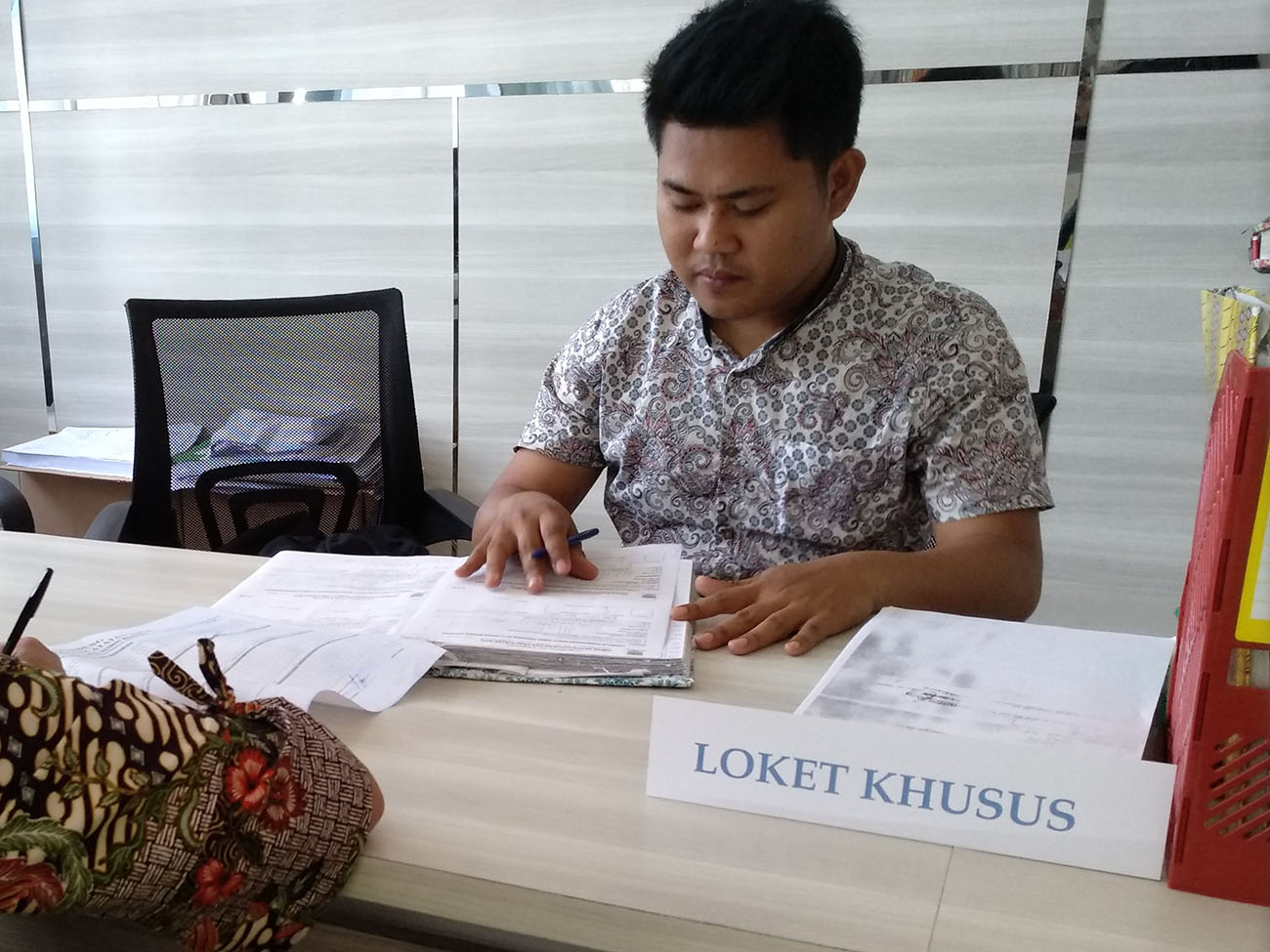 Loket Khusus.jpg