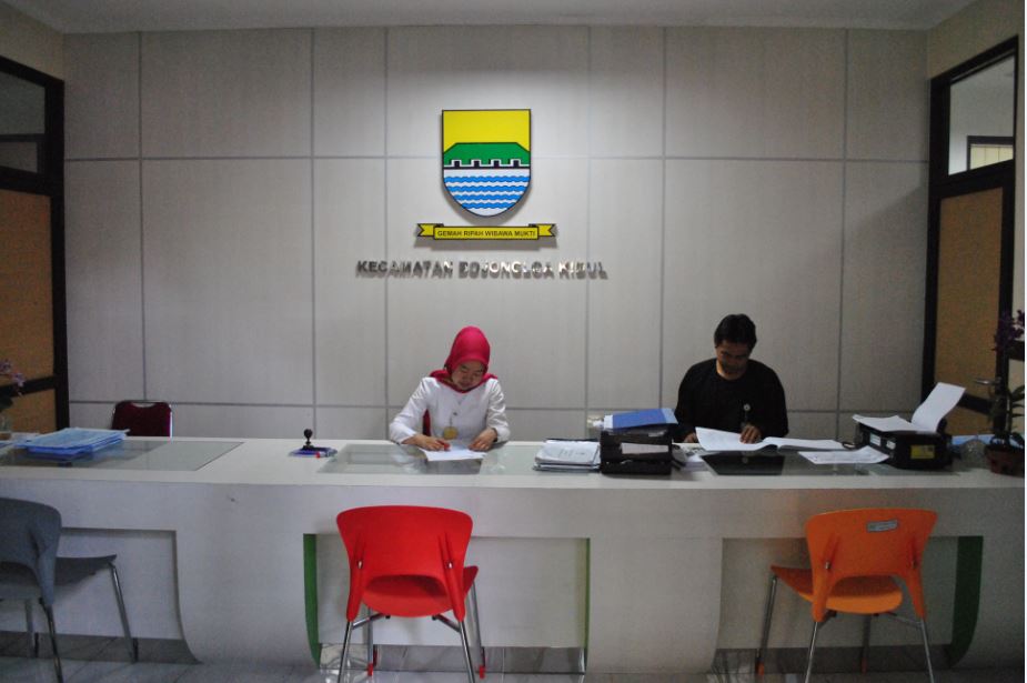 tempat duduk pel.JPG