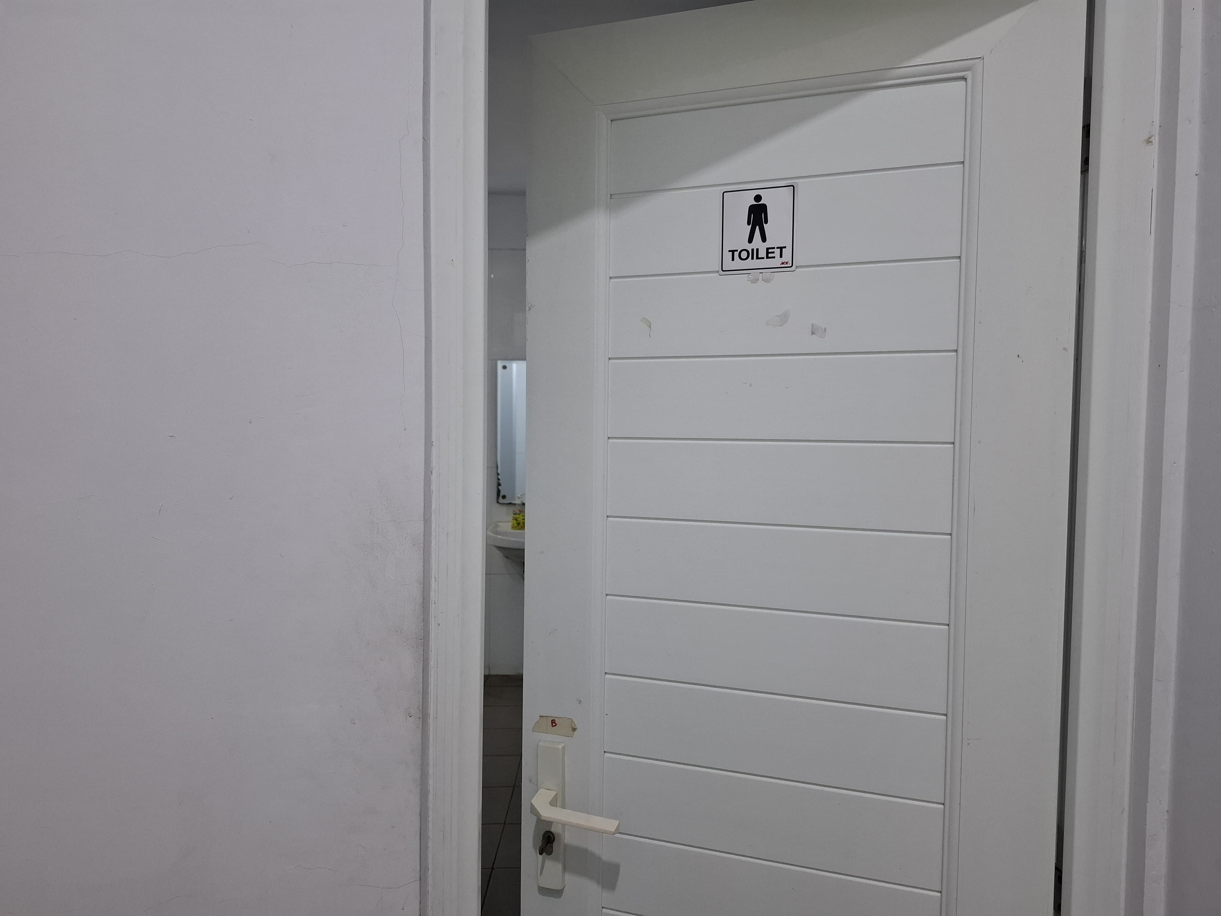 Toilet Pria.jpg
