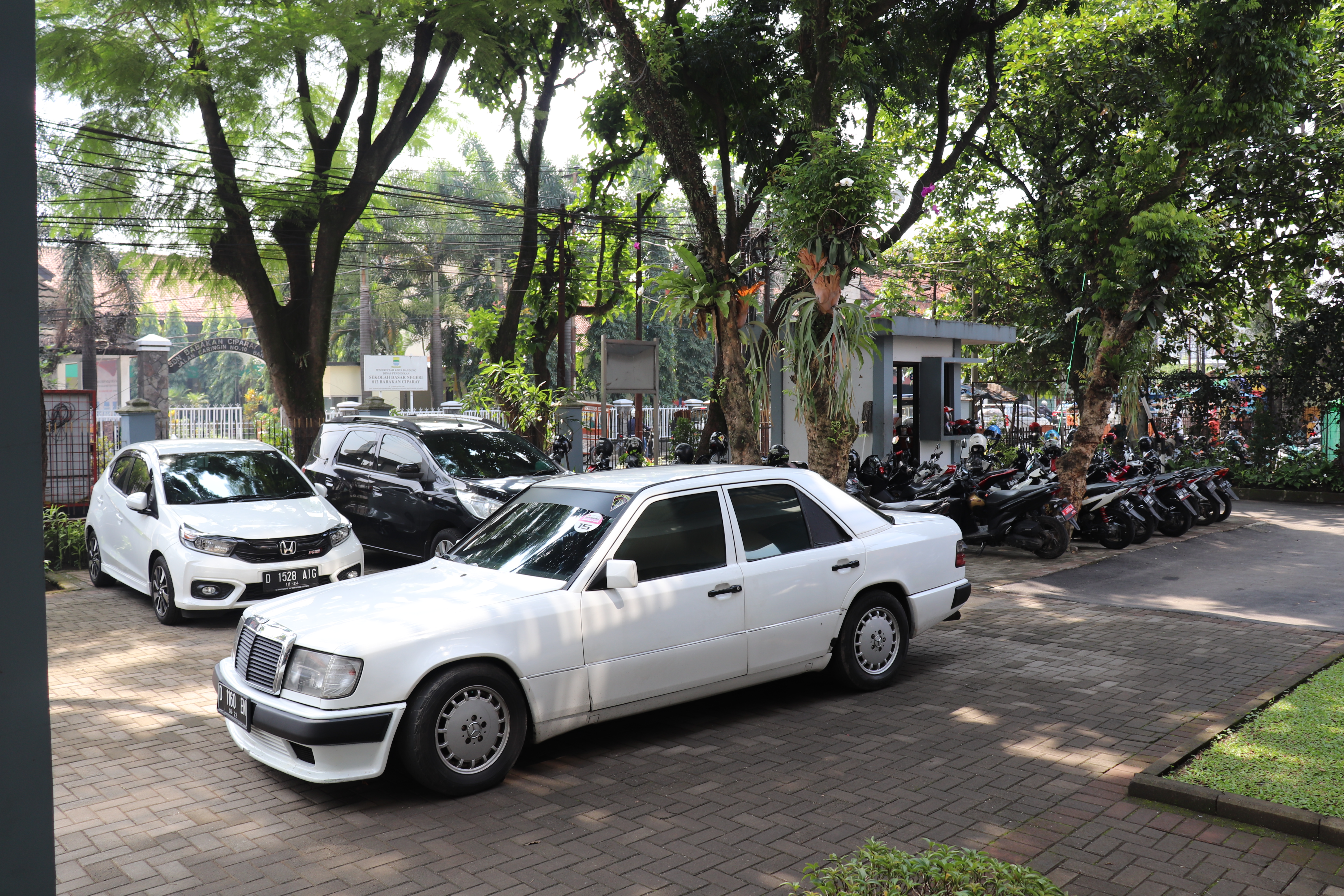Tempat Parkir (2).JPG