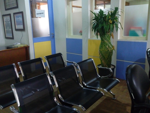 8. ruang tunggu.jpg
