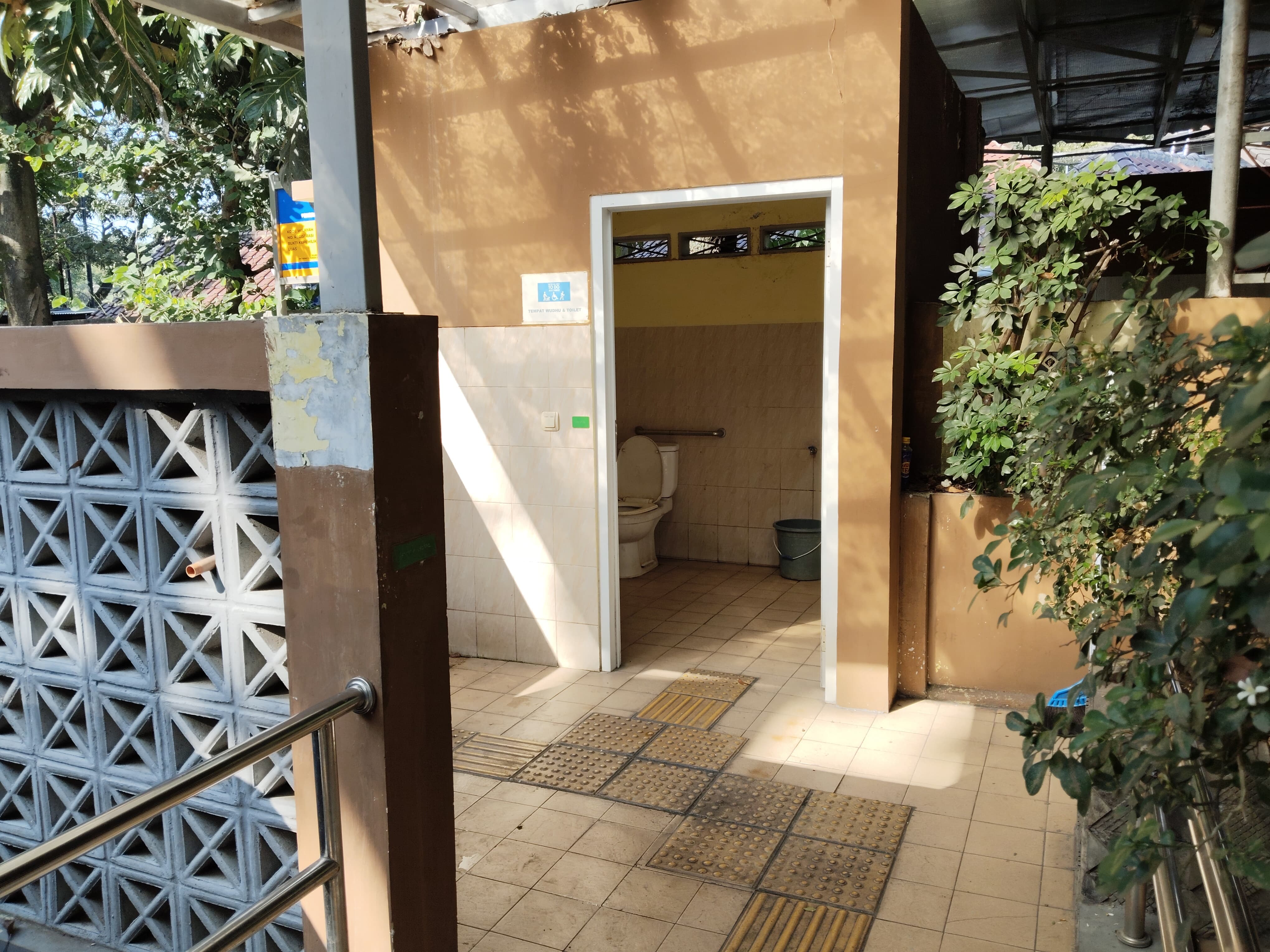 Toilet Disabilitas.jpeg