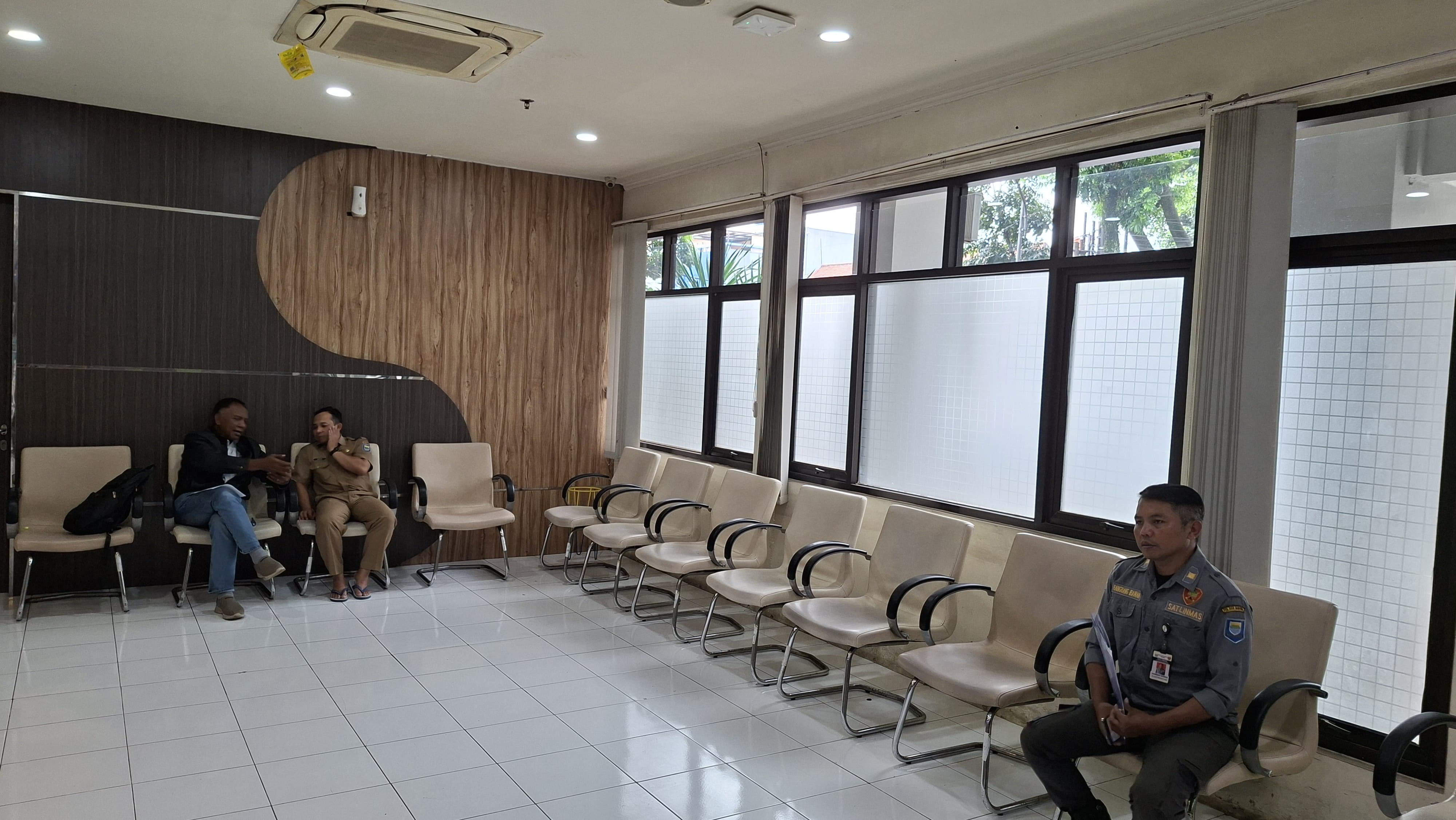 ruang tunggu 3.jpg