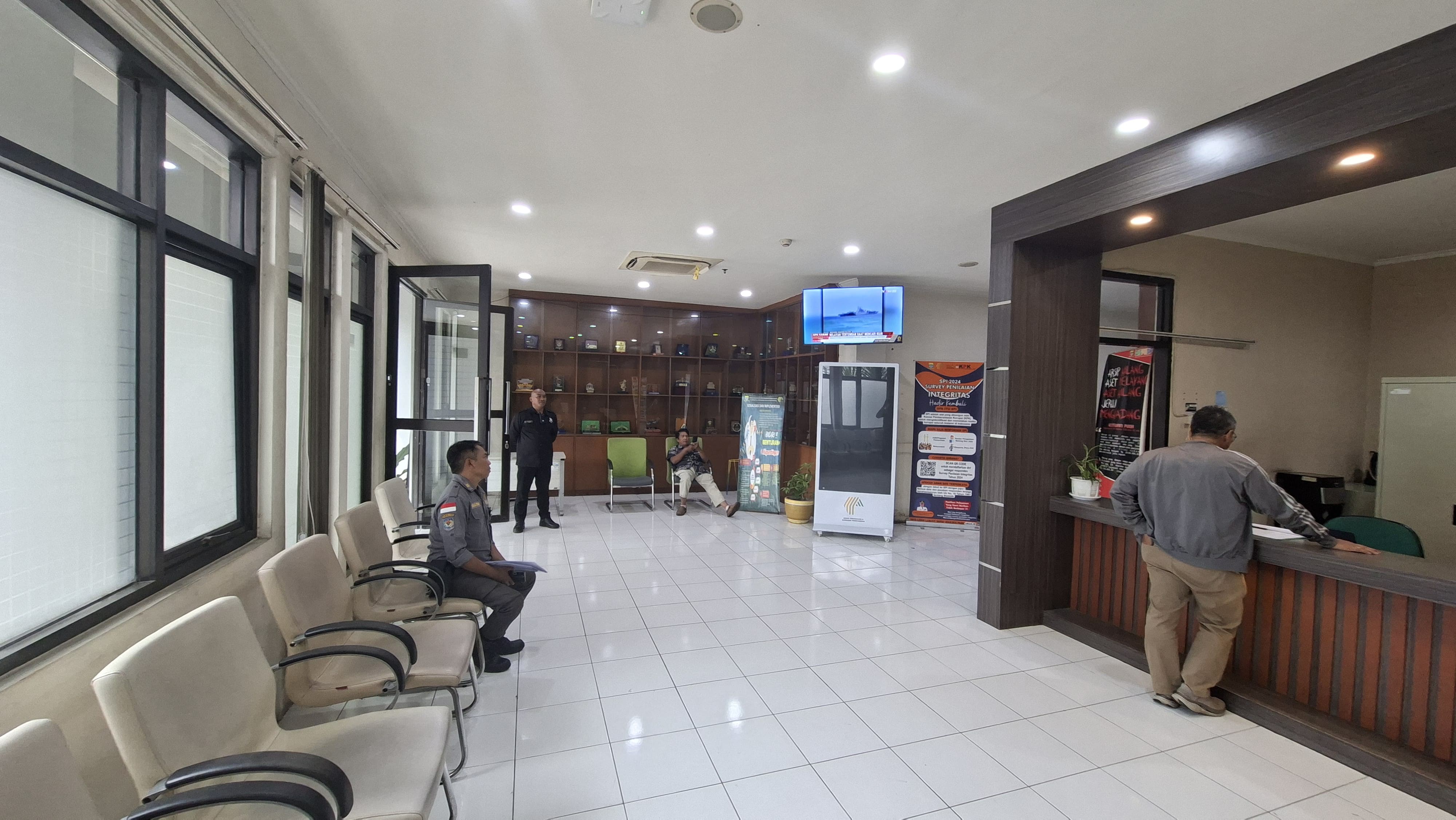ruang tunggu 2.jpg