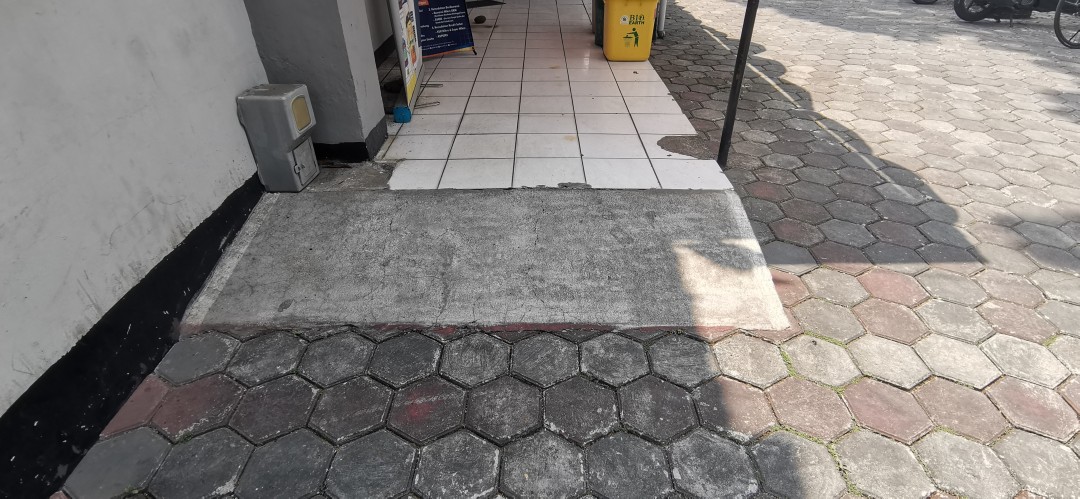 Tangga Untuk Lansia 1.jpg