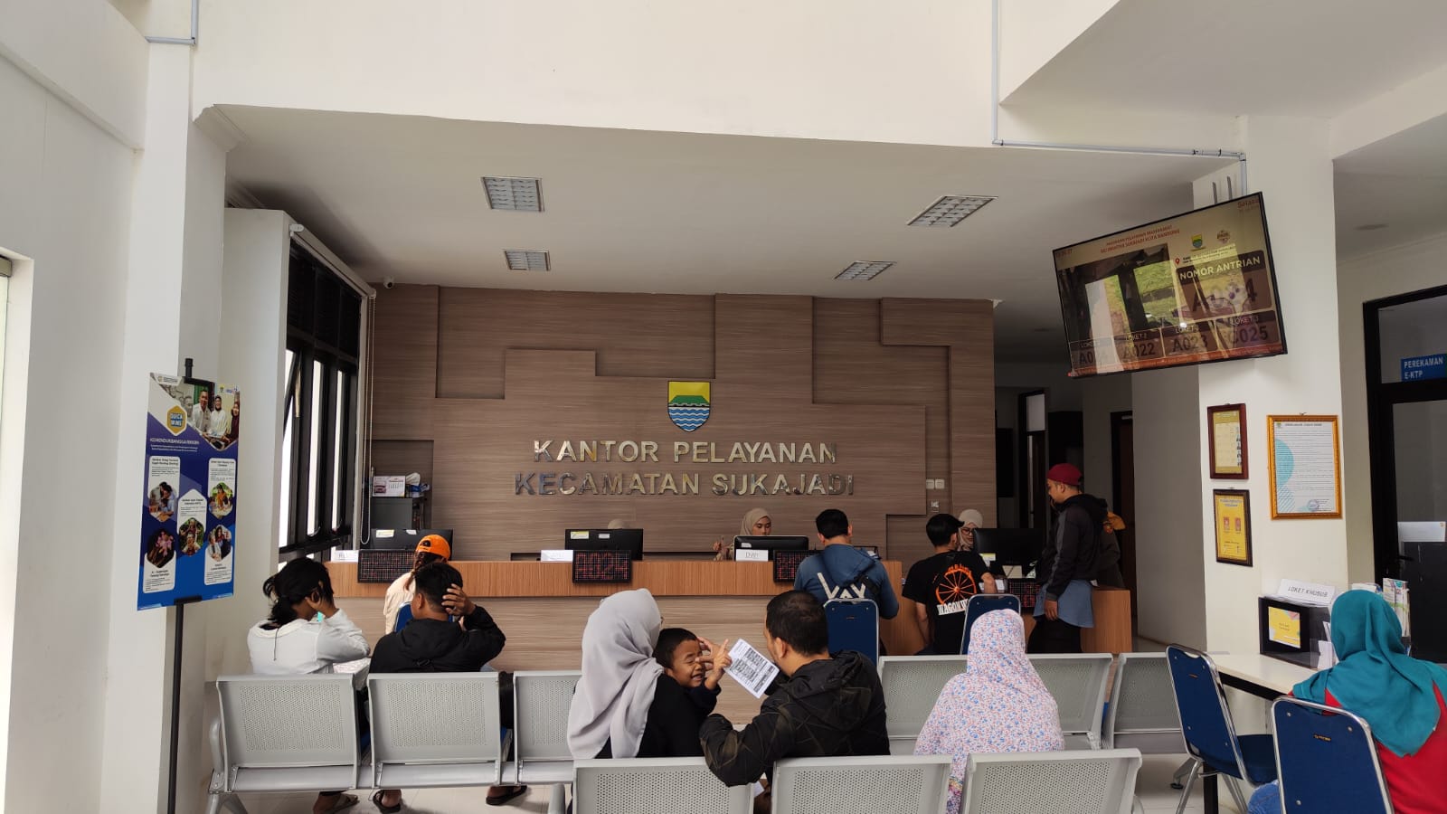 ANTRIAN.jpg