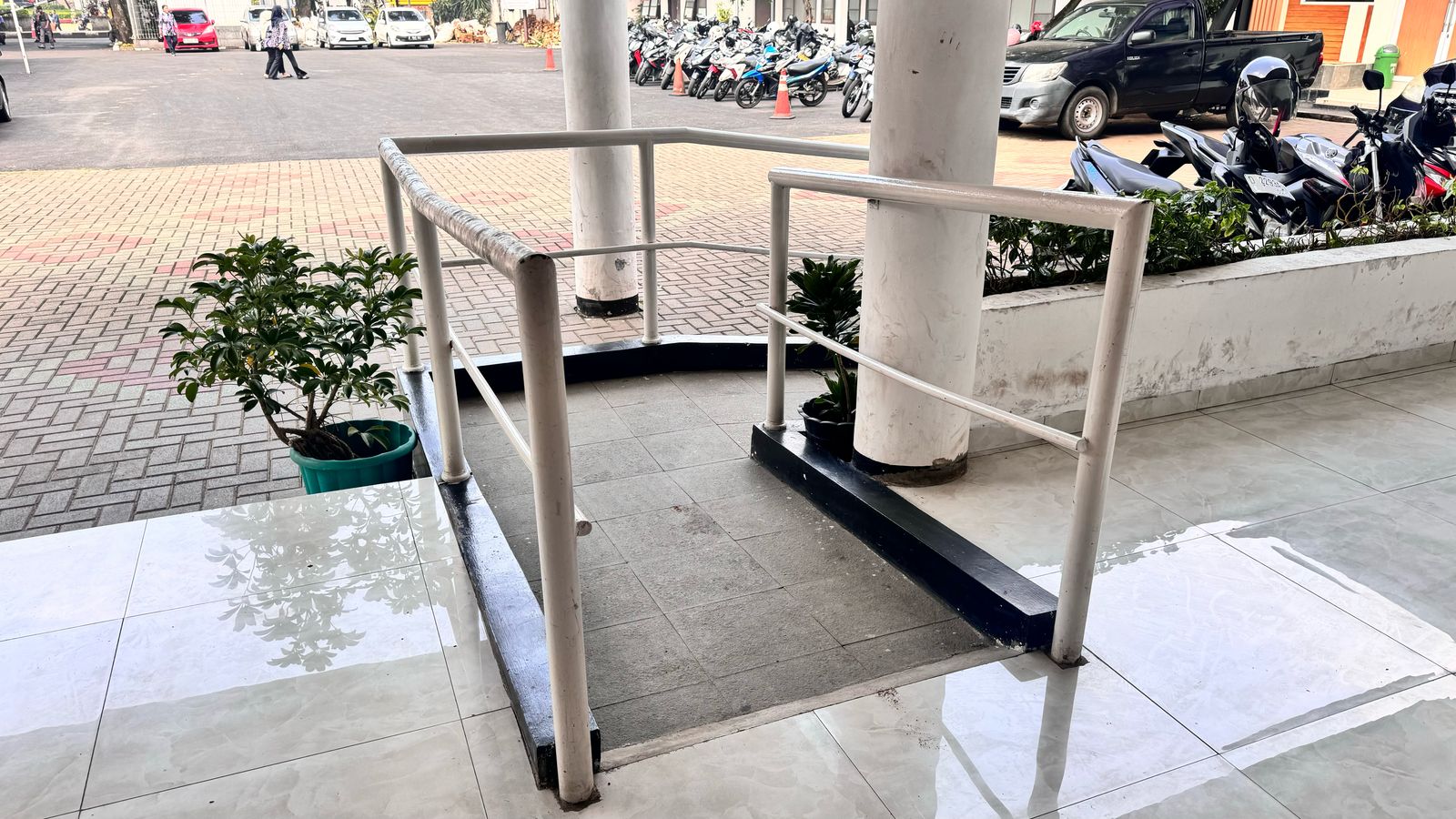 WhatsApp Image 2025-04-25 at 09.50.37.jpeg