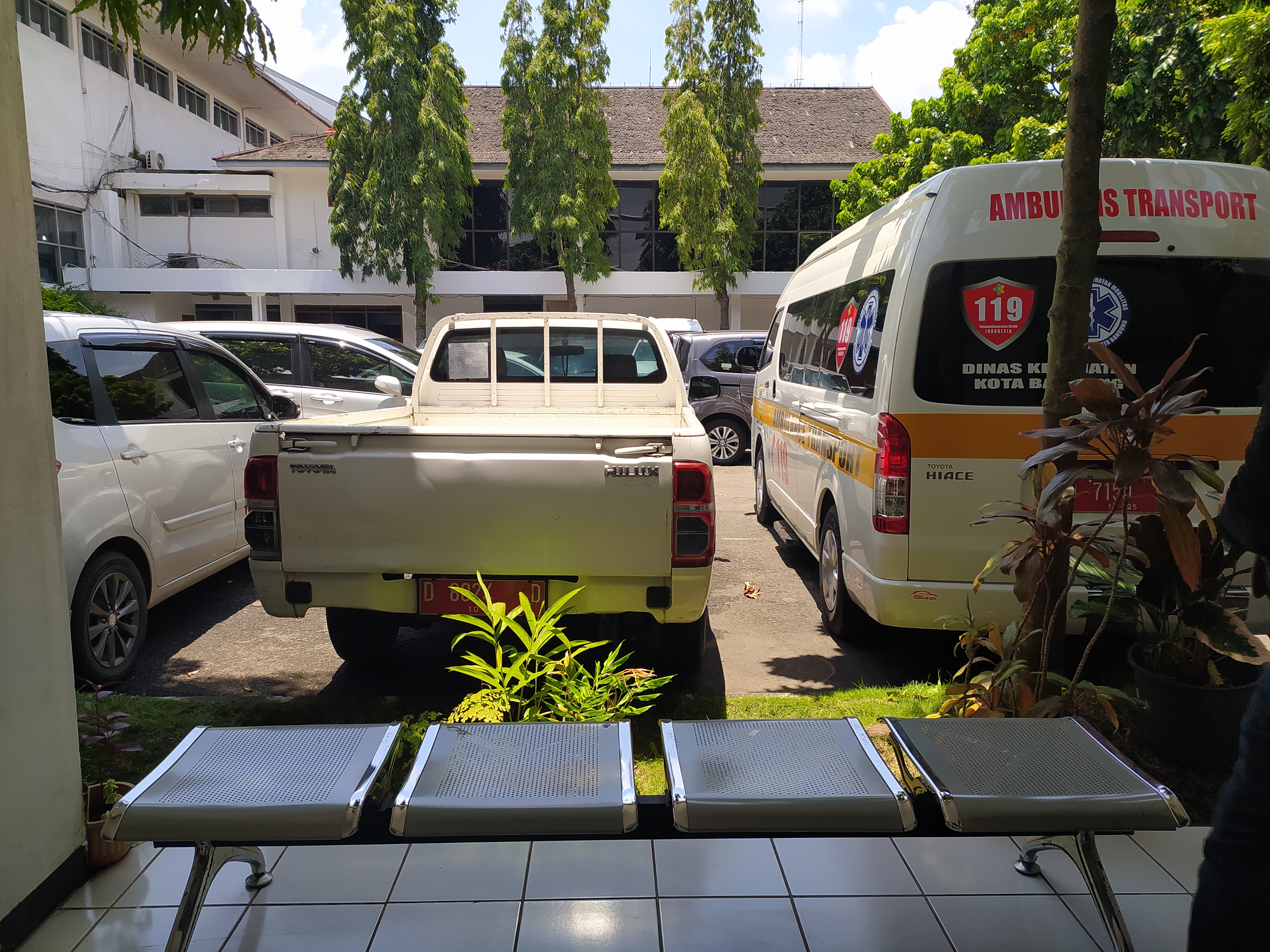 Meja Duduk.jpg