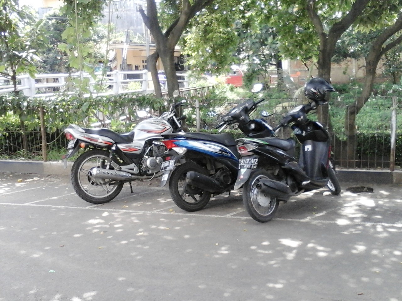 tempat parkir.jpg